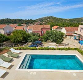 4 Bedroom villa with pool in Mlini, Sleeps 8
